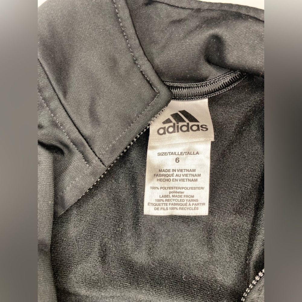 Adidas 2pc set - Picture 5 of 16